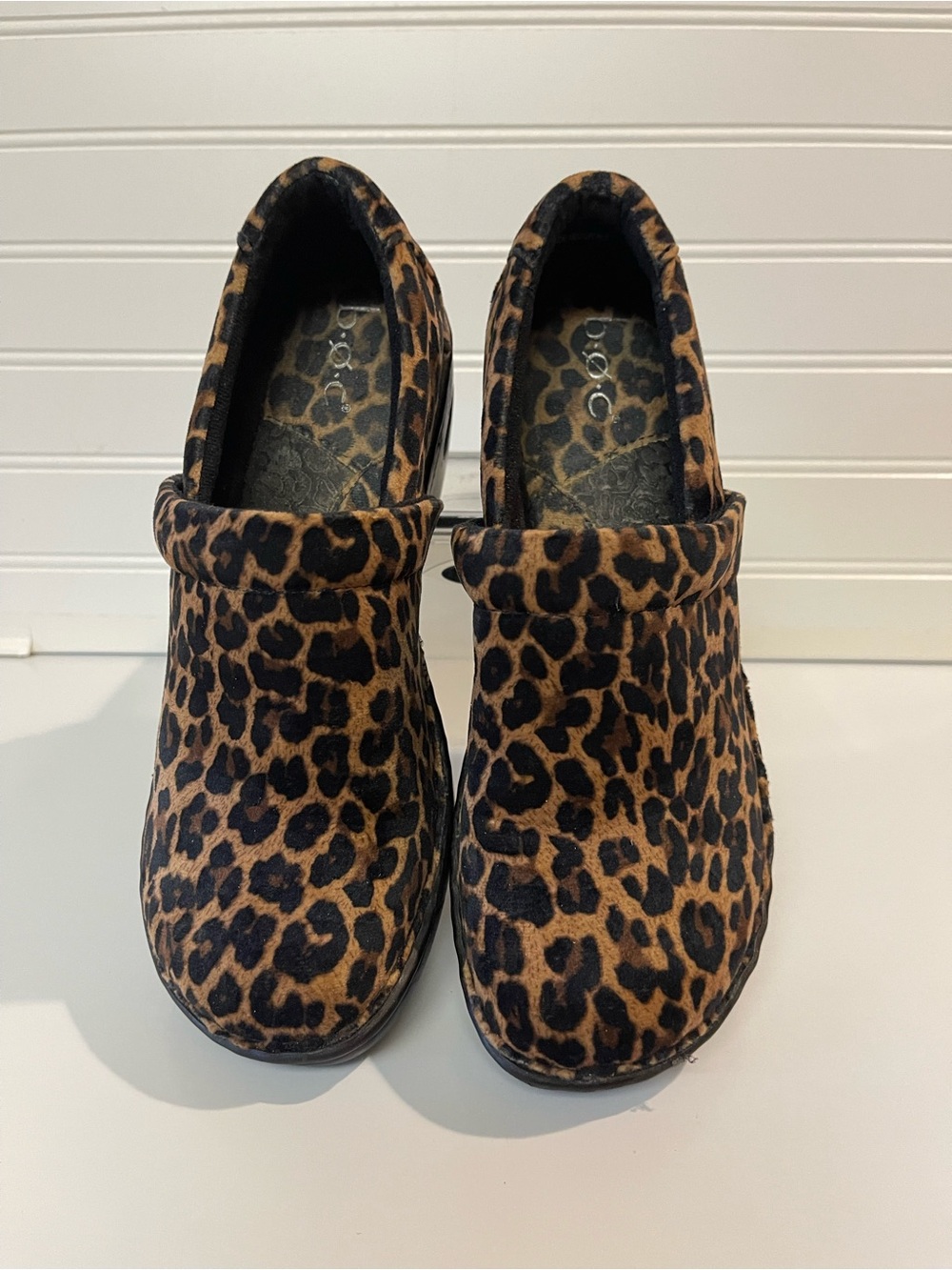 b.o.c Leopard Print Sz 8 Women's Clog Slip-On Comfort Shoes Low Block Heel EUC